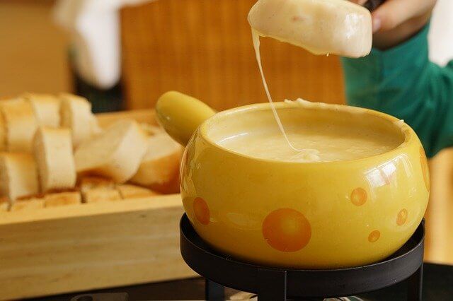 キャンプ チーズフォンデュ